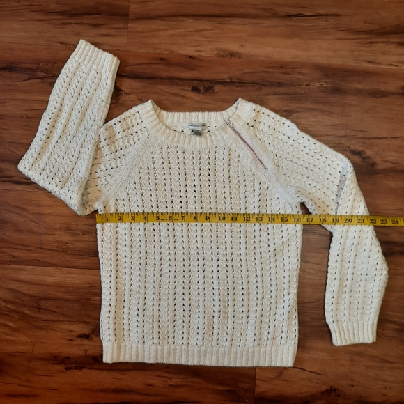 American Eagle cream w/pink accents, zipper knit sweater size Large 100% cotton - Picture 5 of 8